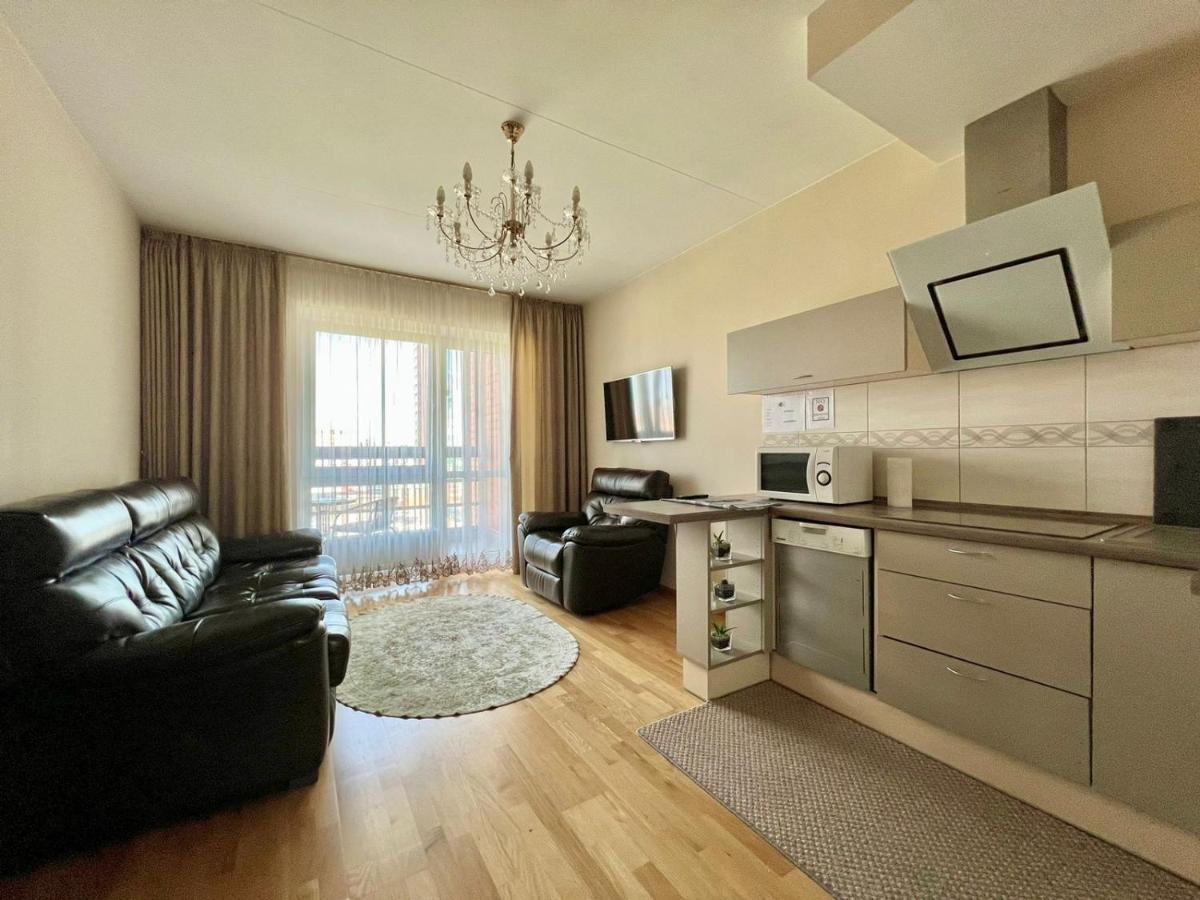 Apartment On Avenue Taikos 120 C Klaipėda Eksteriør bilde